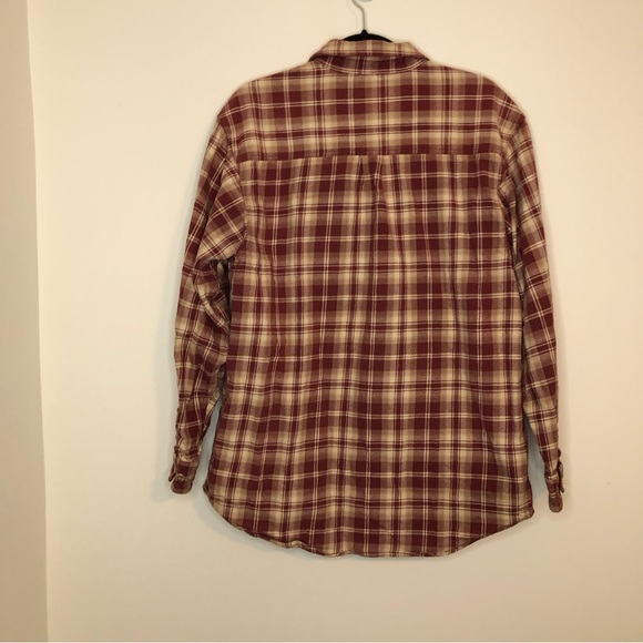 Field&Stream Men’s Medium Maroon Red and White Plaid Flannel Shirt With Buttons - Picture 3 of 4